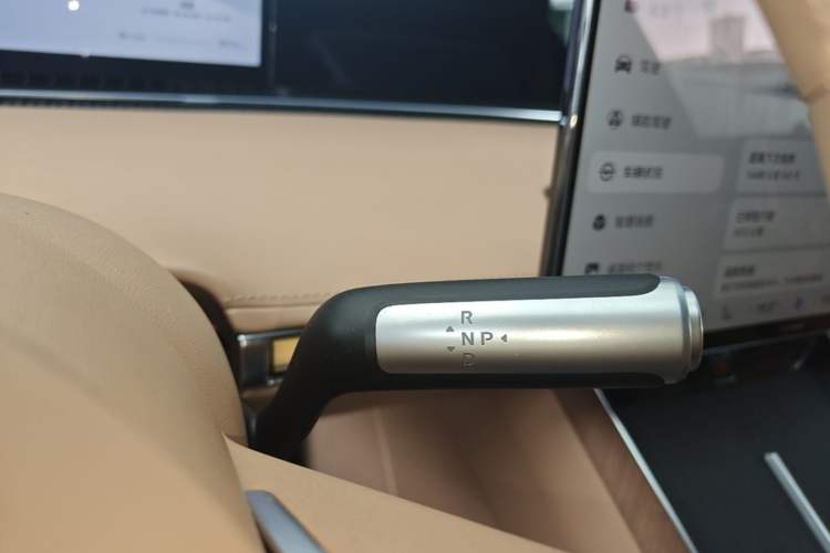 Used Hima Stelato S9T 2025 Model Pure Electric Rear-Drive Max Gear Lever