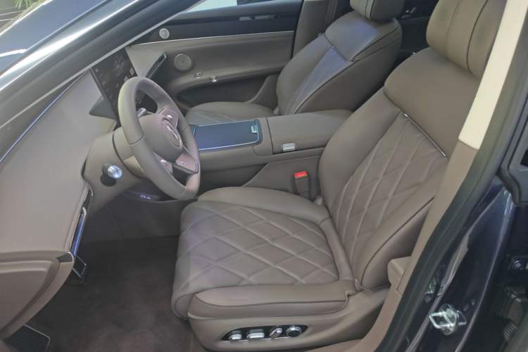 Used Hima Stelato S9T 2025 Model Range-Extended Ultra Long-Range Version Left Front Seat