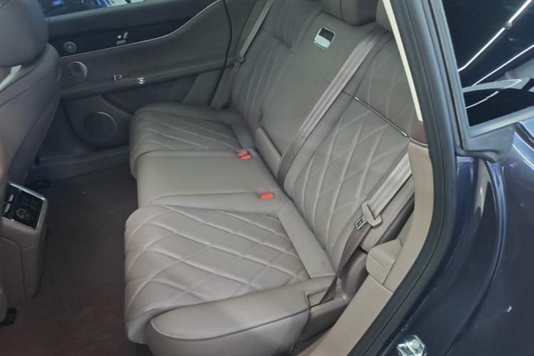 Used Hima Stelato S9T 2025 Model Range-Extended Ultra Long-Range Version Left Rear Seat