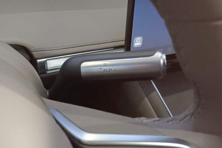 Used Hima Stelato S9T 2025 Model Range-Extended Ultra Long-Range Version Gear Lever