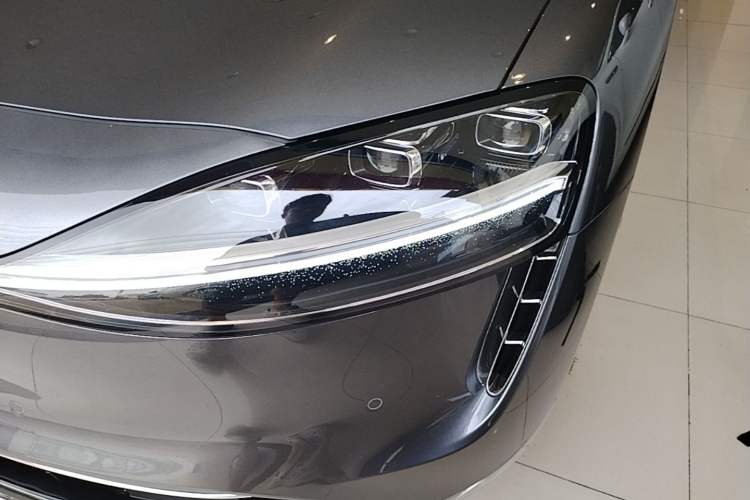 Used Hima Stelato S9T 2025 Model Range-Extended Ultra Long-Range Version Left Front Headlight