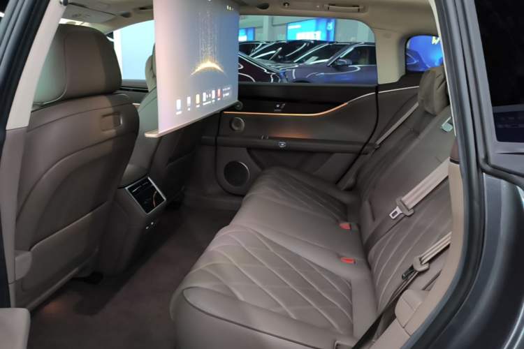 Used Hima Stelato S9T 2025 Model Range-Extended Ultra Long-Range Version Left Rear Seat