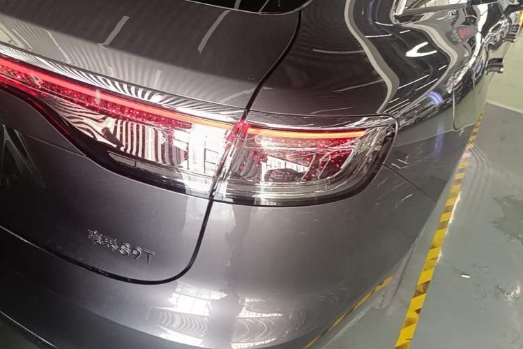 Used Hima Stelato S9T 2025 Model Range-Extended Max Right Rear Taillight