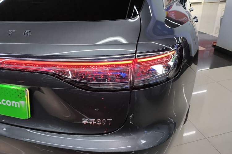 Used Hima Stelato S9T 2025 Model Range-Extended Ultra Long-Range Version Right Rear Taillight