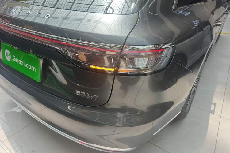 Used Hima Stelato S9T 2025 Model Range-Extended Max Long-Range Version Right Rear Taillight
