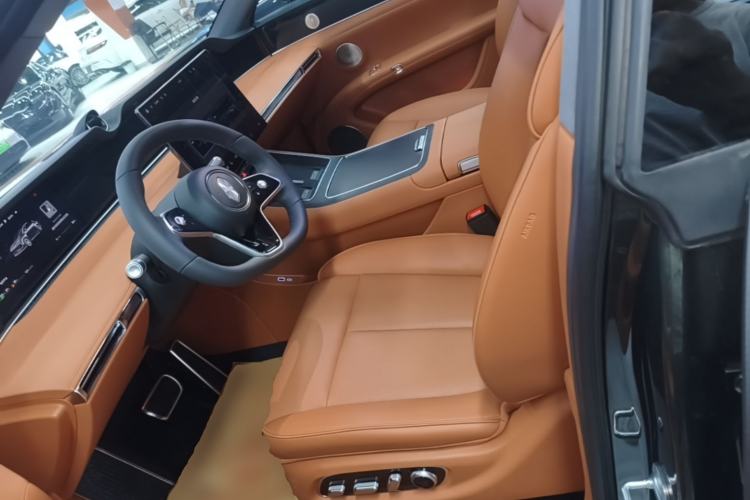 Used Hima Stelato S9T 2025 Model Range-Extended Ultra Long-Range Version Left Front Seat
