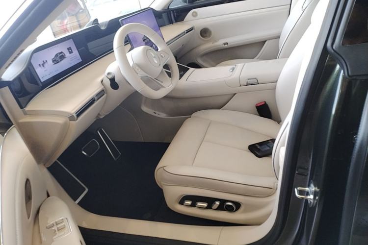 Used Hima Stelato S9T 2025 Model Range-Extended Ultra Long-Range Version Left Front Seat