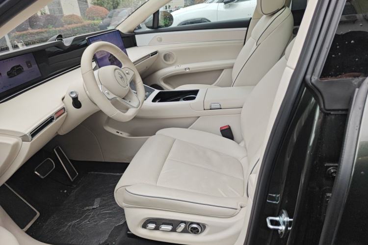 Used Hima Stelato S9T 2025 Model Range-Extended Ultra Long-Range Version Left Front Seat