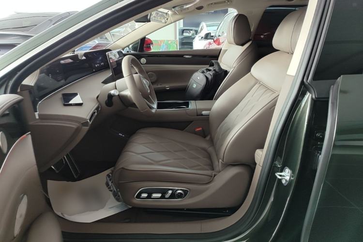 Used Hima Stelato S9T 2025 Model Range-Extended Ultra Long-Range Version Left Front Seat