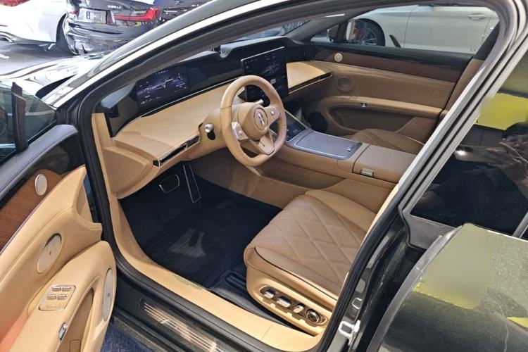 Used Hima Stelato S9T 2025 Model Range-Extended Ultra Long-Range Version Left Front Seat