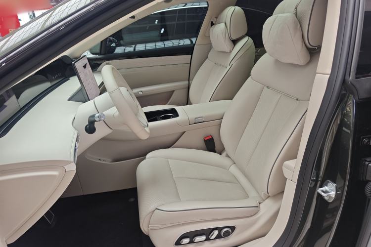Used Hima Stelato S9T 2025 Model Range-Extended Max Long-Range Version Left Front Seat