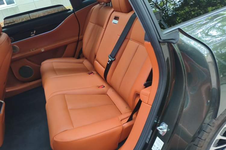 Used Hima Stelato S9T 2025 Model Range-Extended Ultra Long-Range Version Left Rear Seat