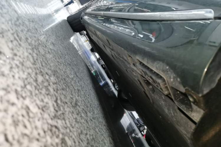 Used Hima Stelato S9T 2025 Model Pure Electric Four-Wheel-Drive Ultra Left Side Sill