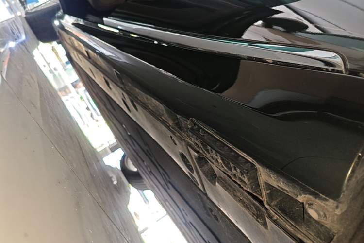 Used Hima Stelato S9T 2025 Model Pure Electric Four-Wheel-Drive Ultra Left Side Sill