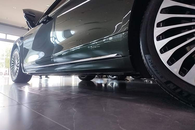 Used Hima Stelato S9T 2025 Model Range-Extended Ultra Long-Range Version Left Side Sill