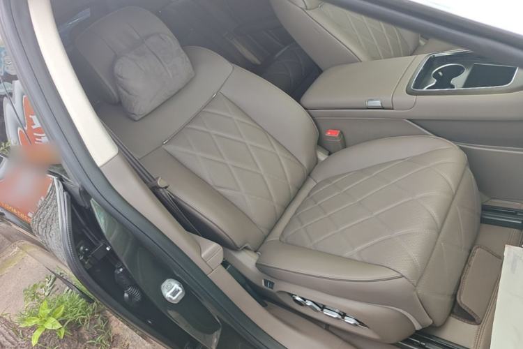 Used Hima Stelato S9T 2025 Model Range-Extended Ultra Long-Range Version Right Front Seat