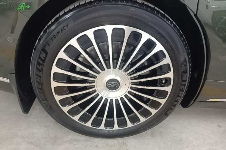 Used Hima Stelato S9T 2025 Model Pure Electric Rear-Drive Max Right Rear Wheel Hub