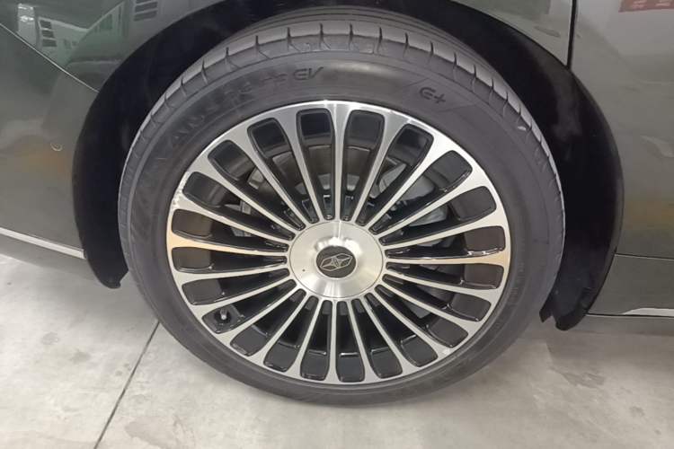 Used Hima Stelato S9T 2025 Model Pure Electric Rear-Drive Max Right Rear Wheel Hub