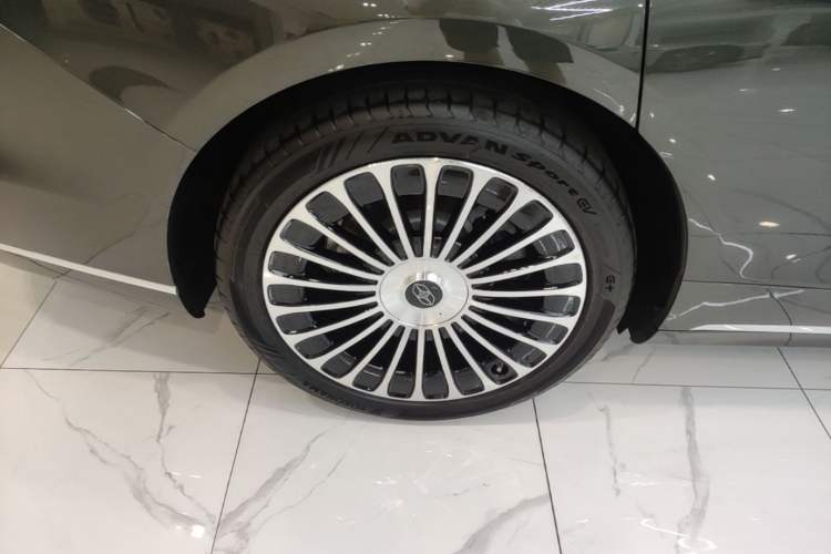 Used Hima Stelato S9T 2025 Model Pure Electric Rear-Drive Max Right Rear Wheel Hub