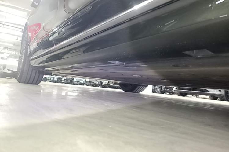 Used Hima Stelato S9T 2025 Model Pure Electric Rear-Drive Max Right Side Sill