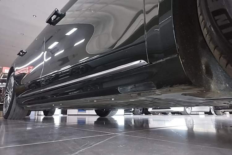 Used Hima Stelato S9T 2025 Model Range-Extended Ultra Long-Range Version Right Side Sill