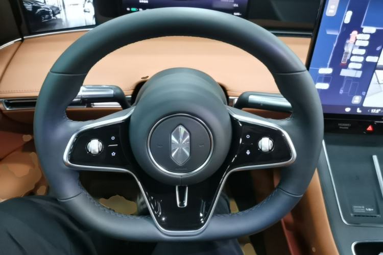 Used Hima Stelato S9T 2025 Model Pure Electric Four-Wheel-Drive Ultra Steering Wheel