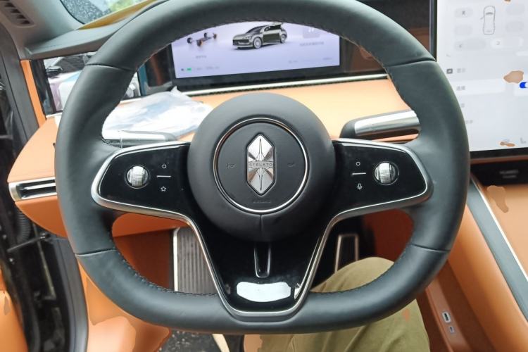 Used Hima Stelato S9T 2025 Model Pure Electric Four-Wheel-Drive Ultra Steering Wheel