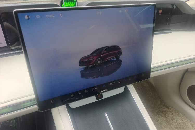 Used Hima Stelato S9T 2025 Model Pure Electric Four-Wheel-Drive Ultra Audio And AC Panel