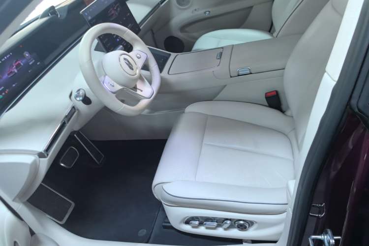 Used Hima Stelato S9T 2025 Model Range-Extended Ultra Long-Range Version Left Front Seat