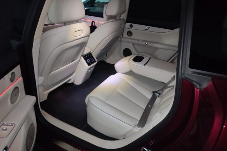 Used Hima Stelato S9T 2025 Model Range-Extended Ultra Long-Range Version Left Rear Seat