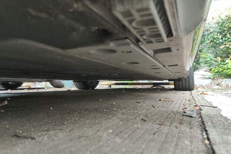 Used Hima Stelato S9T 2025 Model Pure Electric Four-Wheel-Drive Ultra Left Side Sill