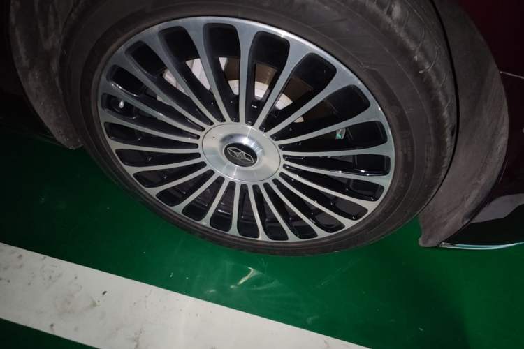 Used Hima Stelato S9T 2025 Model Range-Extended Ultra Long-Range Version Right Front Wheel Hub