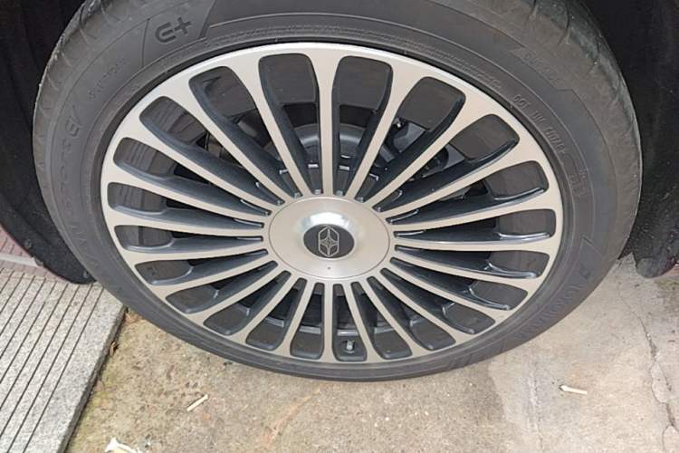 Used Hima Stelato S9T 2025 Model Pure Electric Four-Wheel-Drive Ultra Right Rear Wheel Hub