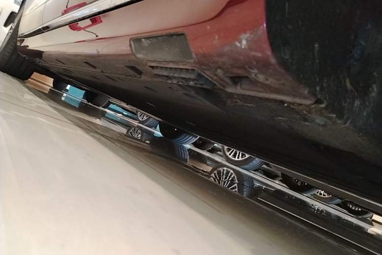 Used Hima Stelato S9T 2025 Model Pure Electric Four-Wheel-Drive Ultra Right Side Sill