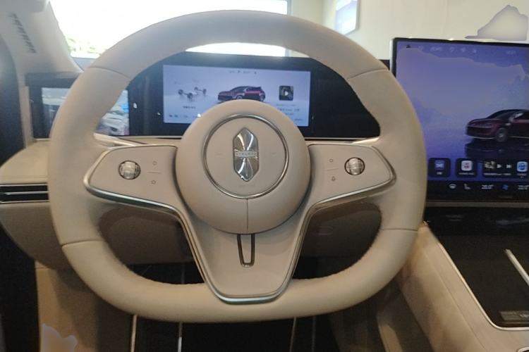 Used Hima Stelato S9T 2025 Model Pure Electric Four-Wheel-Drive Ultra Steering Wheel