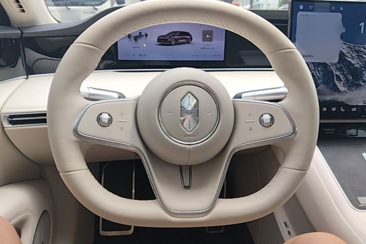 Used Hima Stelato S9T 2025 Model Pure Electric Four-Wheel-Drive Ultra Steering Wheel