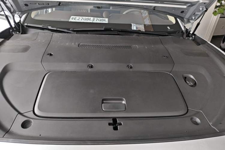 Used Hima Stelato S9T 2025 Model Pure Electric Four-Wheel-Drive Ultra Engine Bay