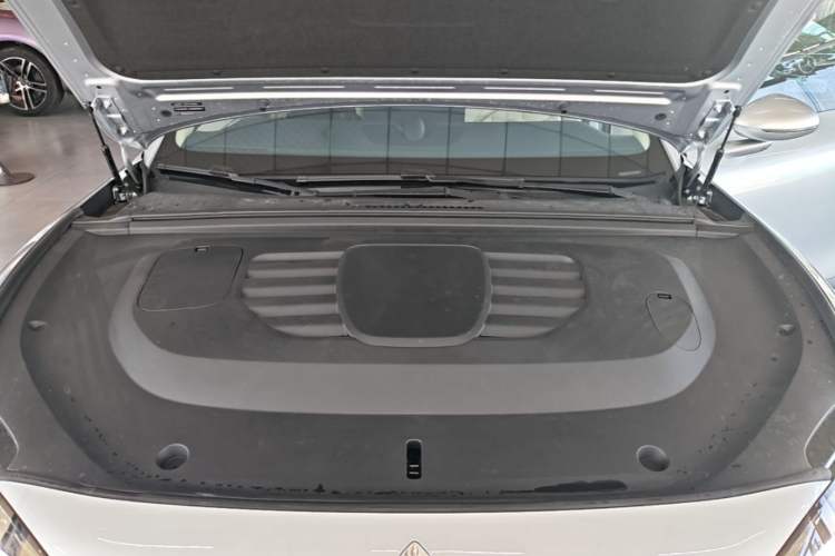 Used Hima Stelato S9T 2025 Model Range-Extended Ultra Long-Range Version Engine Bay