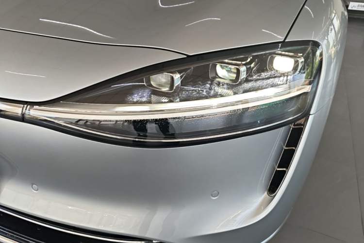 Used Hima Stelato S9T 2025 Model Range-Extended Ultra Long-Range Version Left Front Headlight
