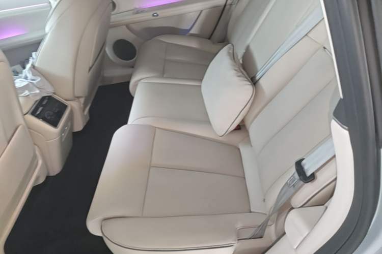 Used Hima Stelato S9T 2025 Model Range-Extended Ultra Long-Range Version Left Rear Seat