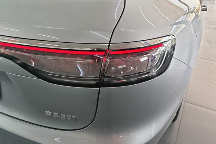 Used Hima Stelato S9T 2025 Model Range-Extended Ultra Long-Range Version Right Rear Taillight