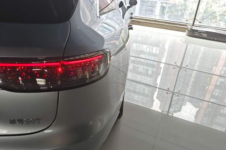 Used Hima Stelato S9T 2025 Model Range-Extended Ultra Long-Range Version Right Rear Taillight