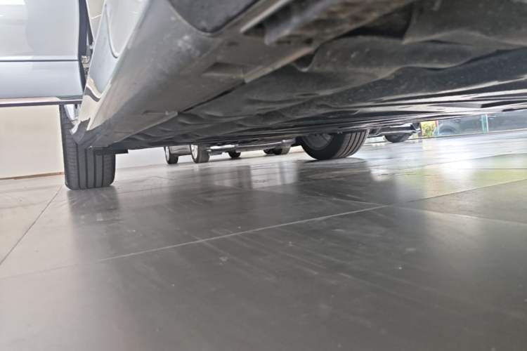 Used Hima Stelato S9T 2025 Model Range-Extended Ultra Long-Range Version Right Side Sill