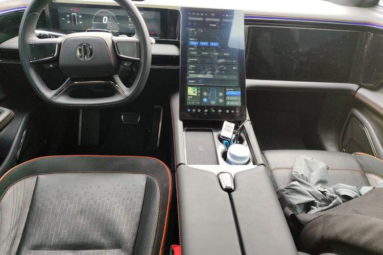 Used HiPhi X 2021 Luxury Edition 6-Seater Center Console