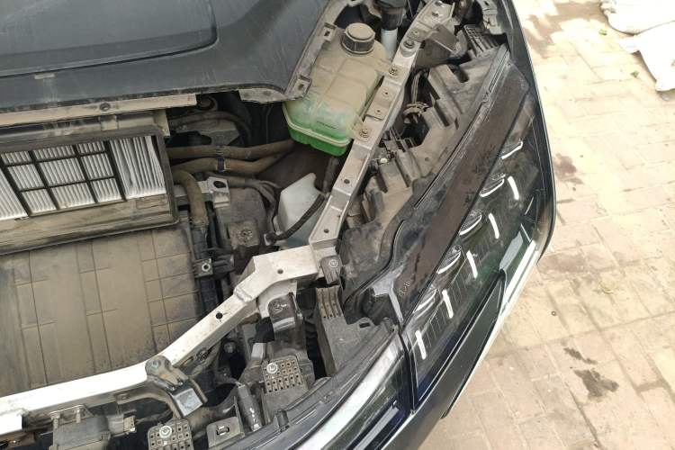 Used HiPhi X 2021 Flagship Edition 6-Seater Engine Bay Left