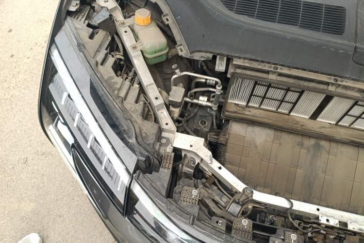 Used HiPhi X 2021 Flagship Edition 6-Seater Engine Bay Right