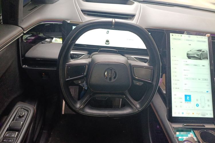 Used HiPhi X 2021 Flagship Edition 6-Seater Steering Wheel