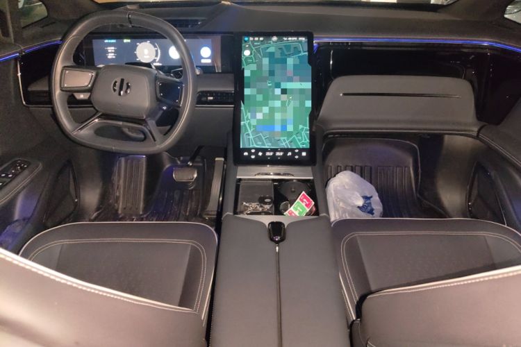 Used HiPhi X 2022 Zhiyuan 6-Seat Long-Range Version Center Console