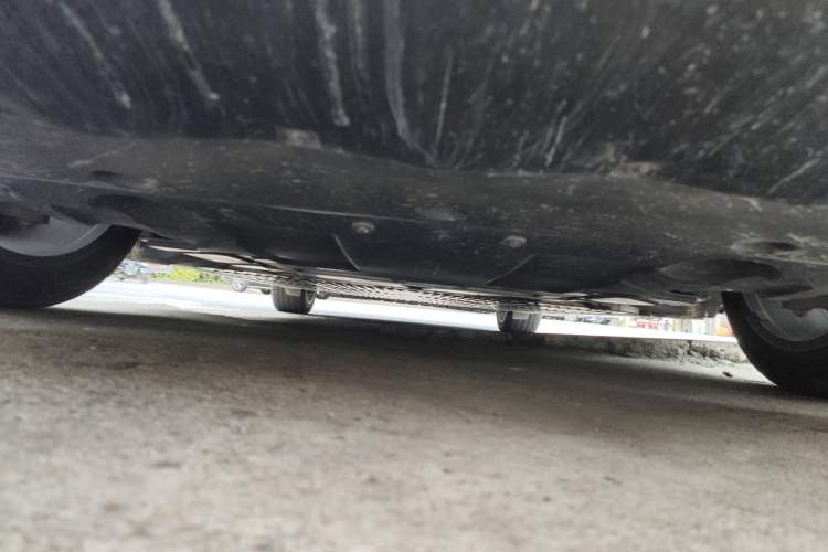 Used HiPhi X 2022 Zhiyuan 6-Seat Long-Range Version Chassis Front