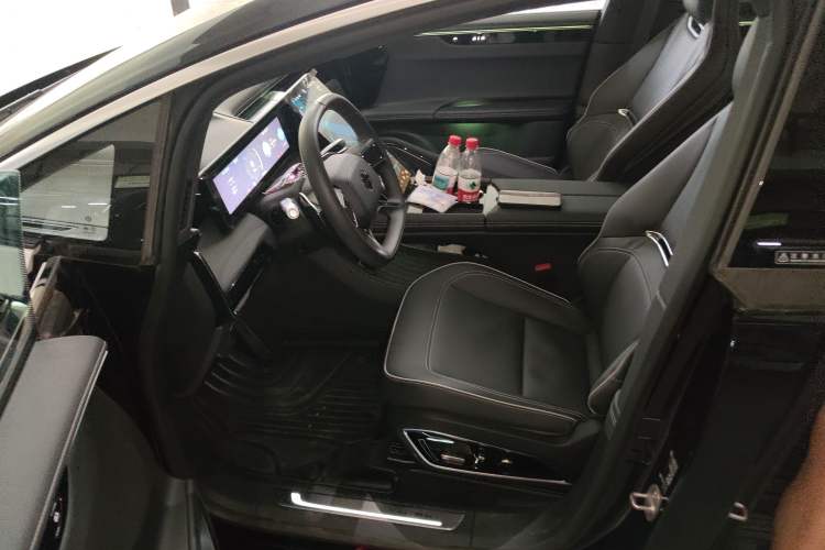 Used HiPhi X 2022 Zhiyuan 6-Seat Long-Range Version Driver Seat